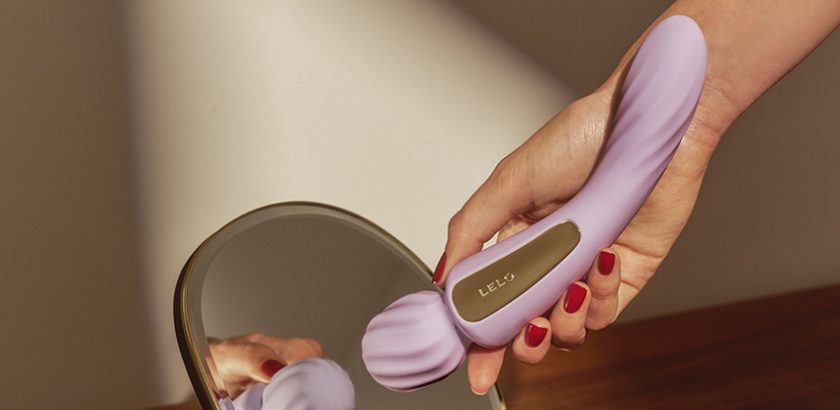 Blog LELO NEWS Sex Toys Sex Toys for Women SWITCH Vibrators Wands Women  LELO SWITCH Dual-Ended Wand Vibrator for Double the Pleasure