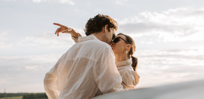 Blog pop culture Sex Tips & Advice  The Parisian Guide to Pleasure: Unlocking the Art of French Love and La Séduction