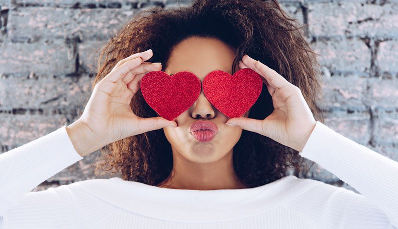 Blog  Bumble vs. Tinder: Which Hot Dating App Best Fits Your Love Needs?