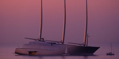 Blog LELO NEWS News  A Look Behind the Curtain: Celebrity Yachting in Hollywood