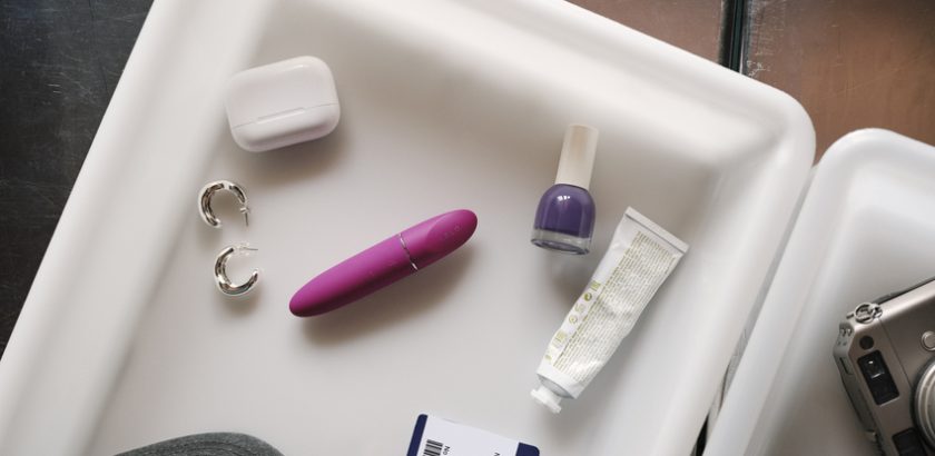 Blog Mia Sex Toys for Women Vibrators  MIA 3: LELO’s Lipstick-Inspired Vibrator